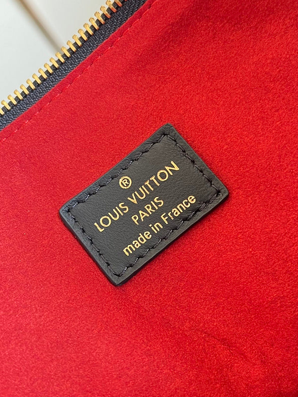 Alice Bags- Louis Vuittons  - 16255