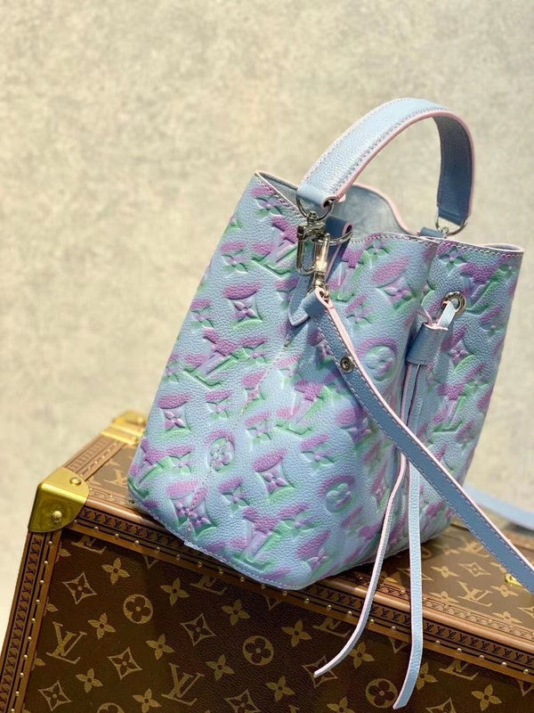 Alice Bags- Louis Vuittons  - 16595