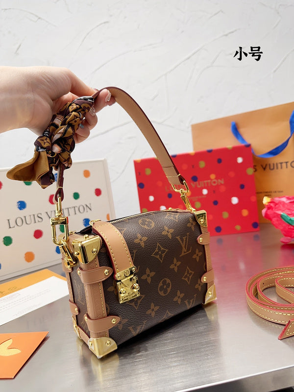 Alice bags - Louis Vuittons  - 14950