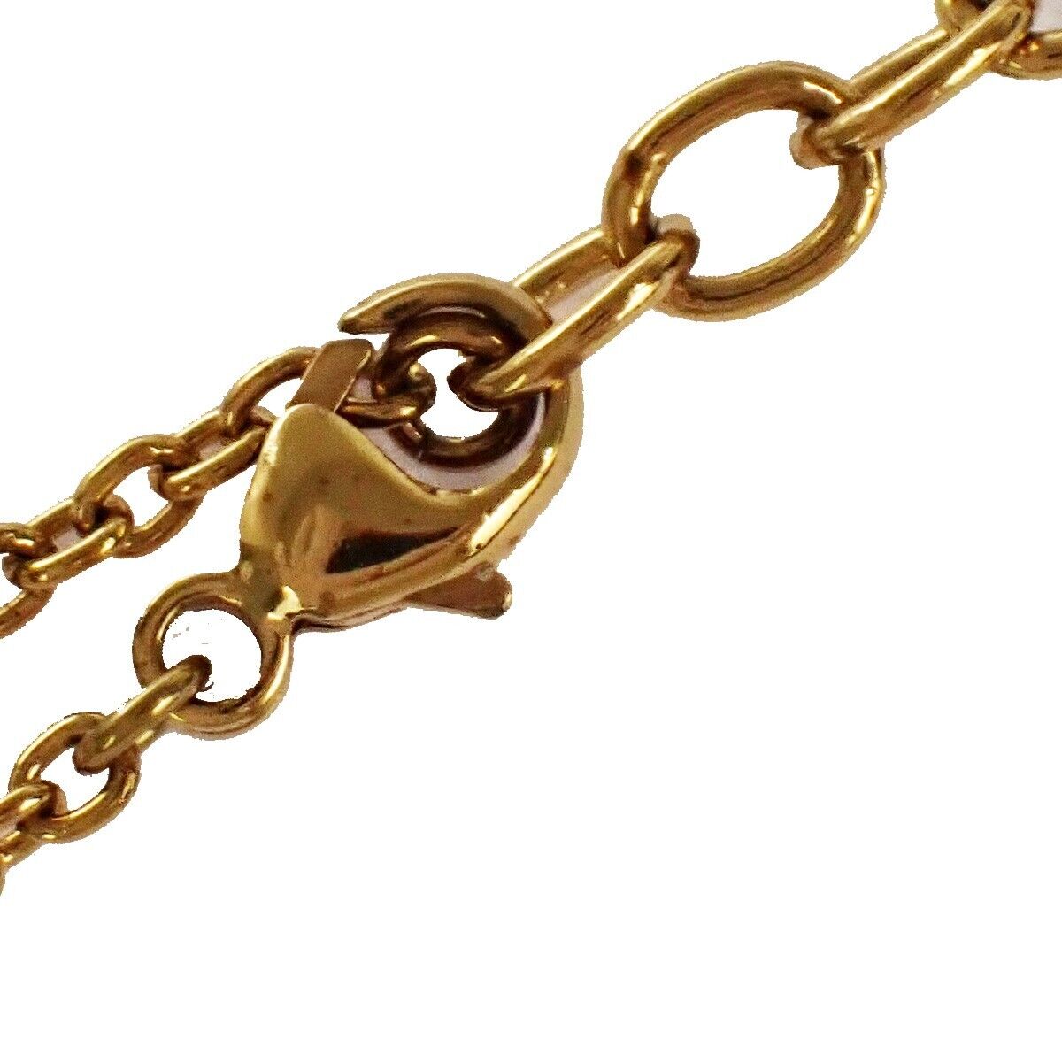 LOUIS VUITTON Essential V Necklace
