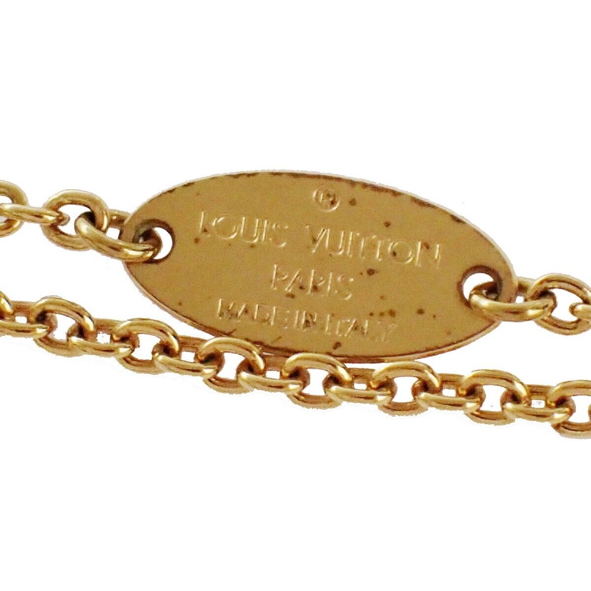 LOUIS VUITTON Essential V Necklace