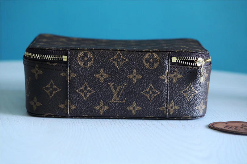 Alice bags - Louis Vuittons  - 9329