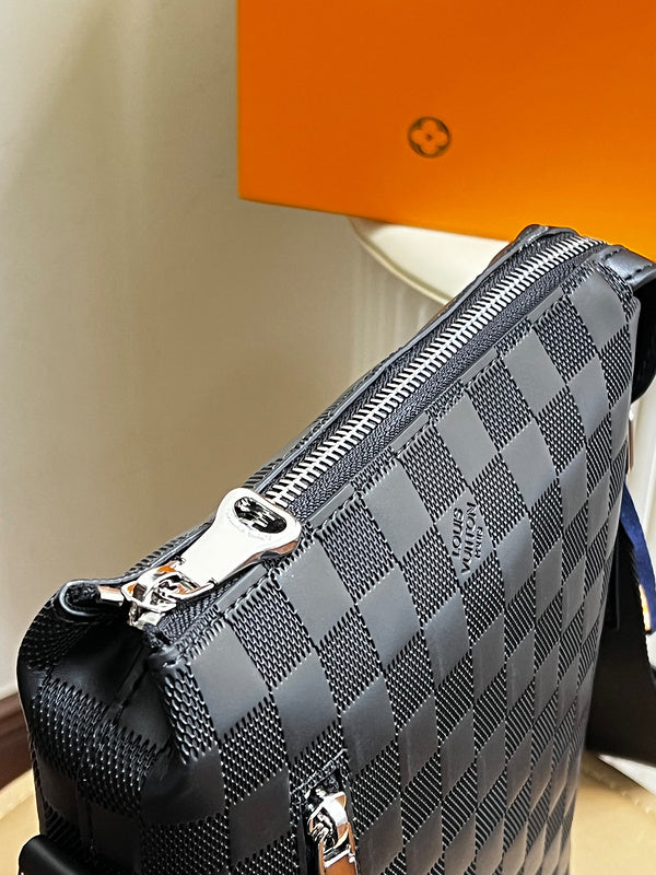 Alice Bags- Louis Vuittons  - 16141