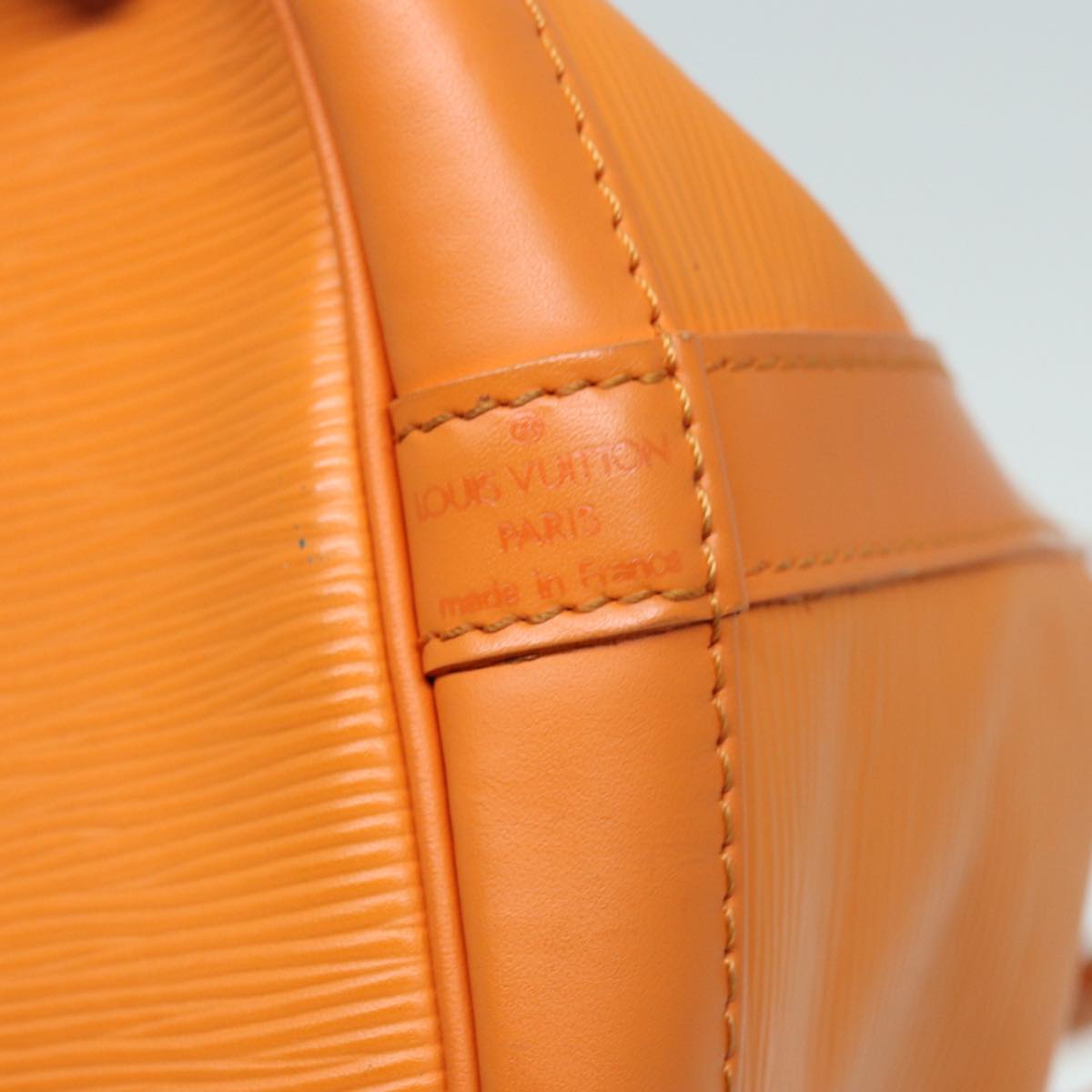 LOUIS VUITTON Epi Petit Noe Shoulder Bag Orange Mandarin M5901H LV Auth 87364