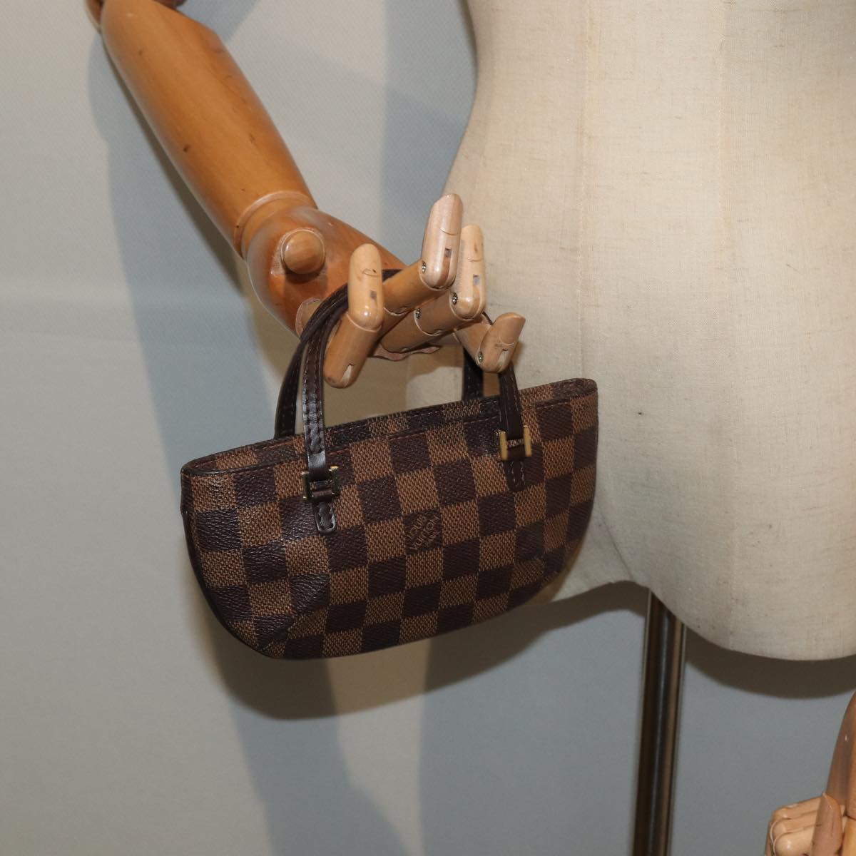LOUIS VUITTON Damier Ebene Manosque GM Accessory Pouch N51120 LV Auth 87441