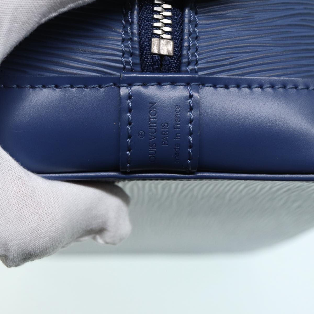 LOUIS VUITTON Epi Alma Hand Bag Blue Myrtille M5214G LV Auth 87500