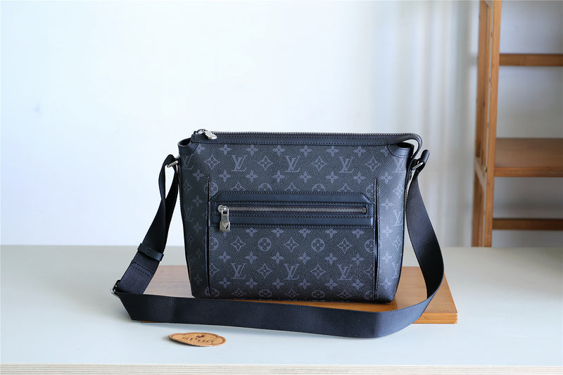 Alice bags - Louis Vuittons  - 10500