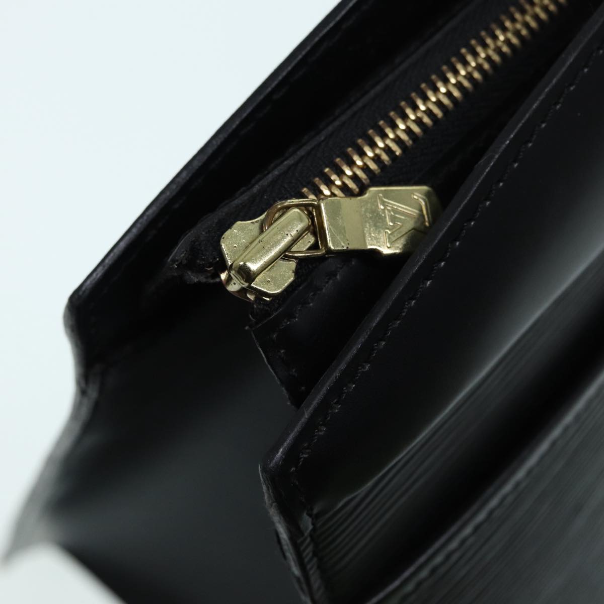 LOUIS VUITTON Epi Riviera Hand Bag Noir Black M48182 LV Auth 87890