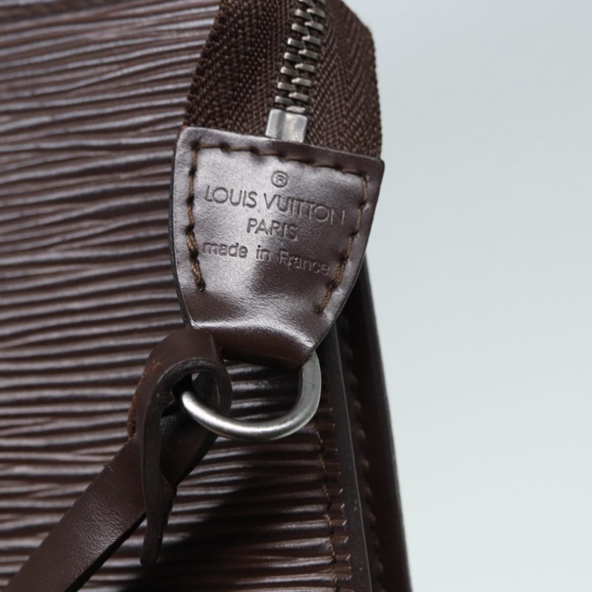 LOUIS VUITTON Epi Pochette Accessoires Pouch Mocha M5294D LV Auth 87960