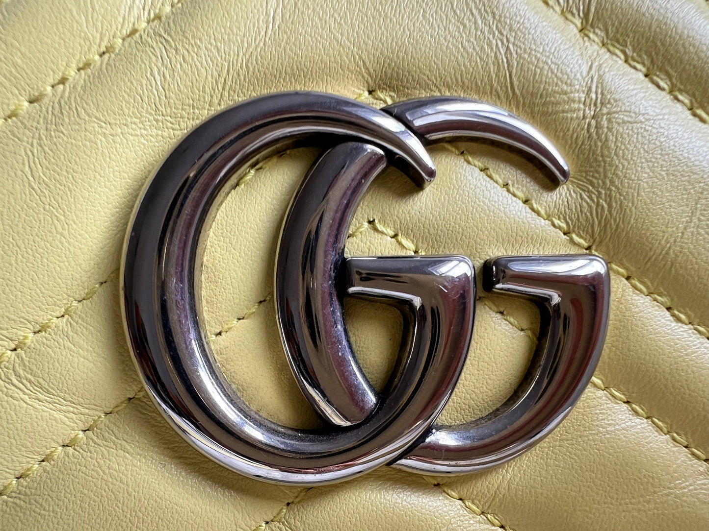 Gucci GG Pale Yellow Marmont Small Shoulder Bag (RRP £1340)