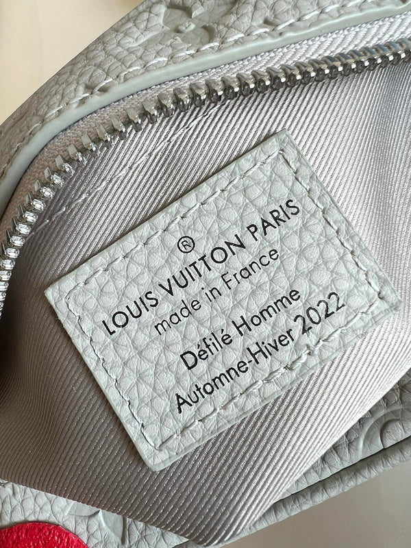 Alice Bags- Louis Vuittons  - 16254