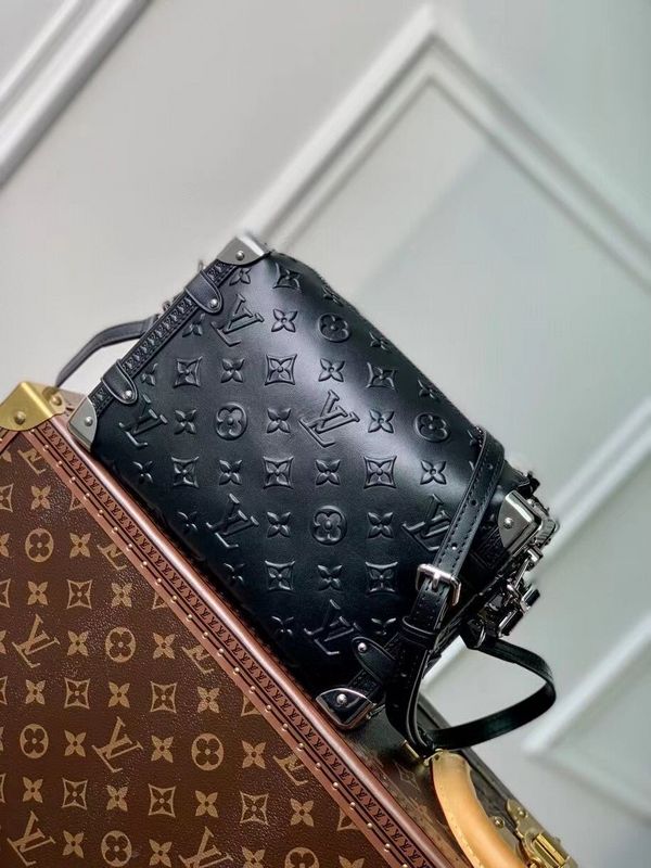 Alice Bags- Louis Vuittons  - 15958