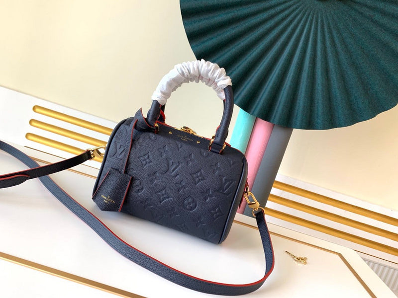 Alice bags - Louis Vuittons  - 15207