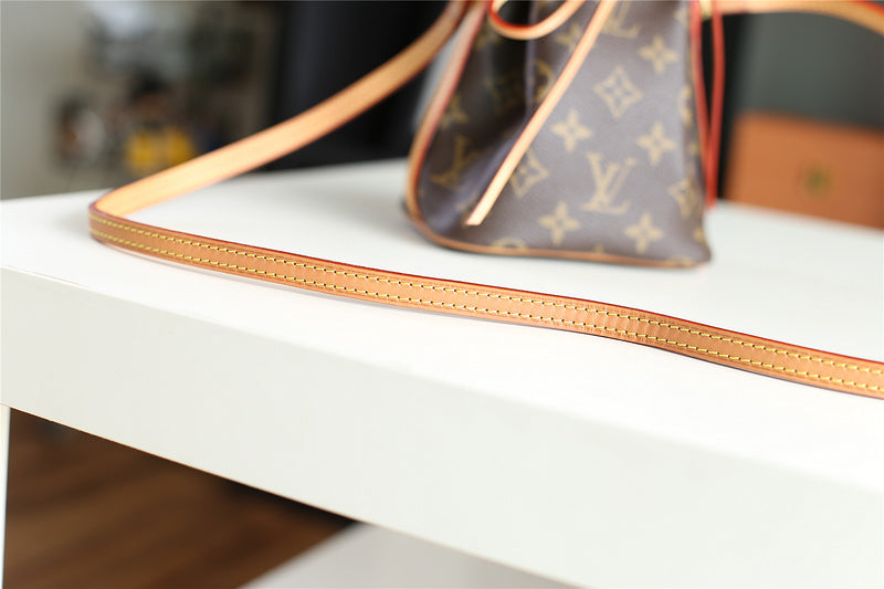 Alice bags - Louis Vuittons  - 9390