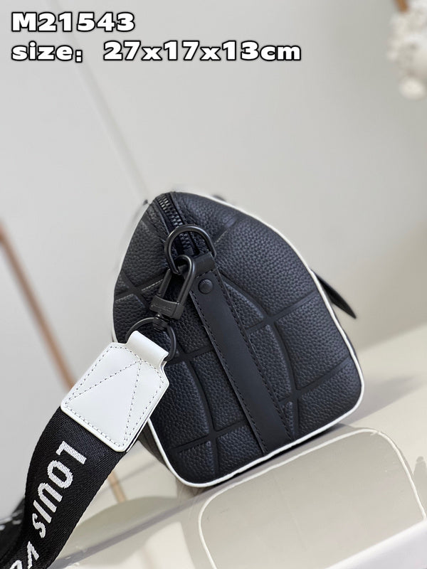 Alice Bags- Louis Vuittons  - 16010