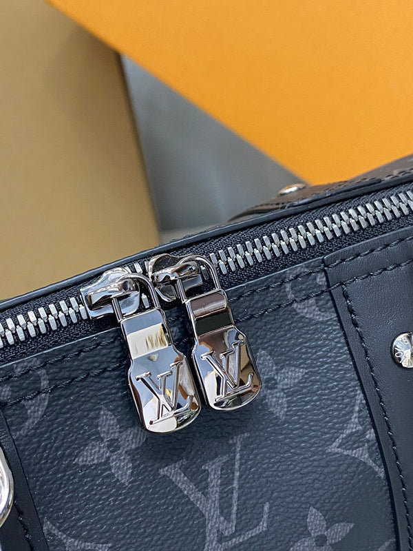 Alice Bags- Louis Vuittons  - 16245