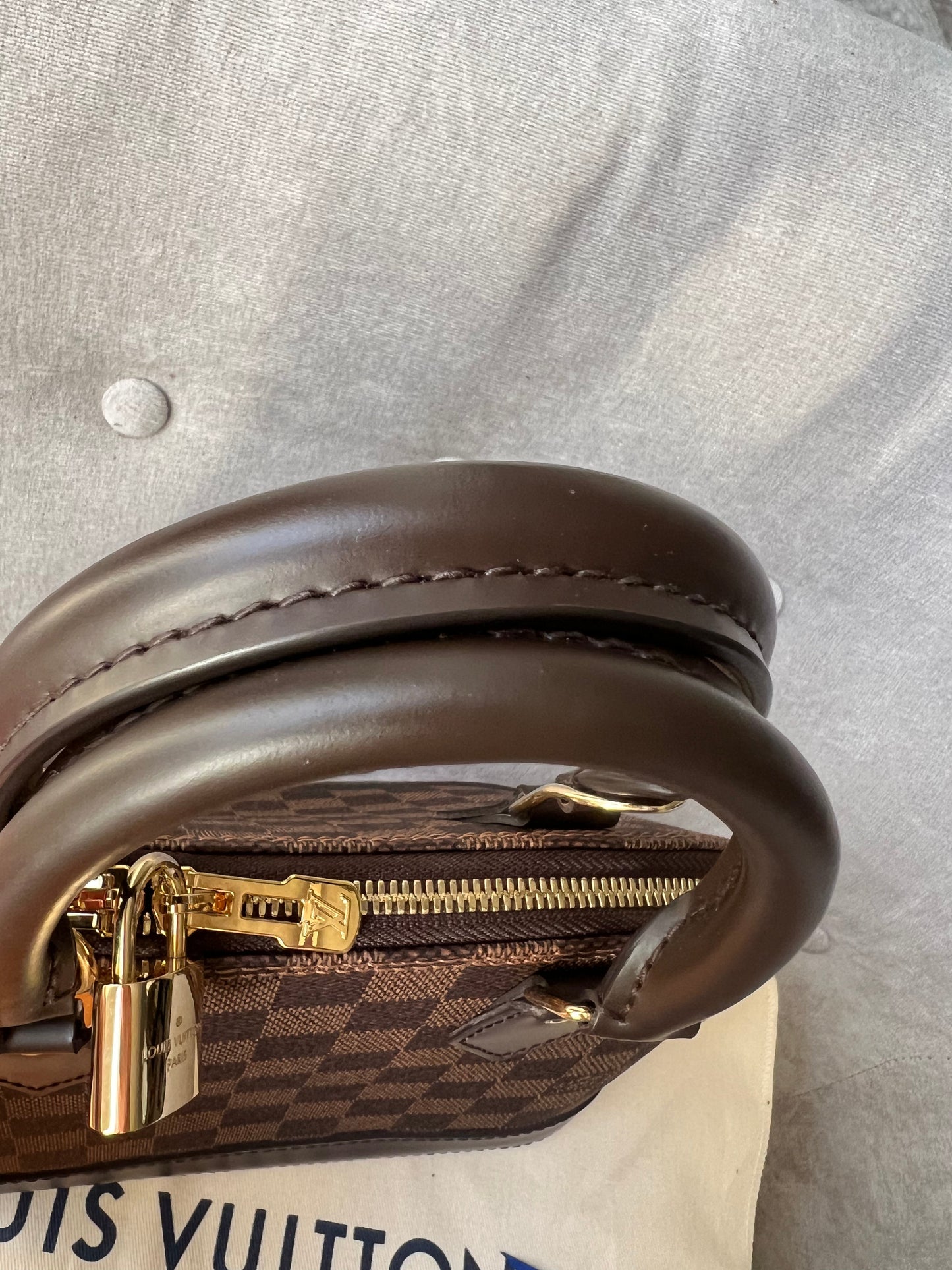 Louis Vuitton Alma BB Damier Ebene