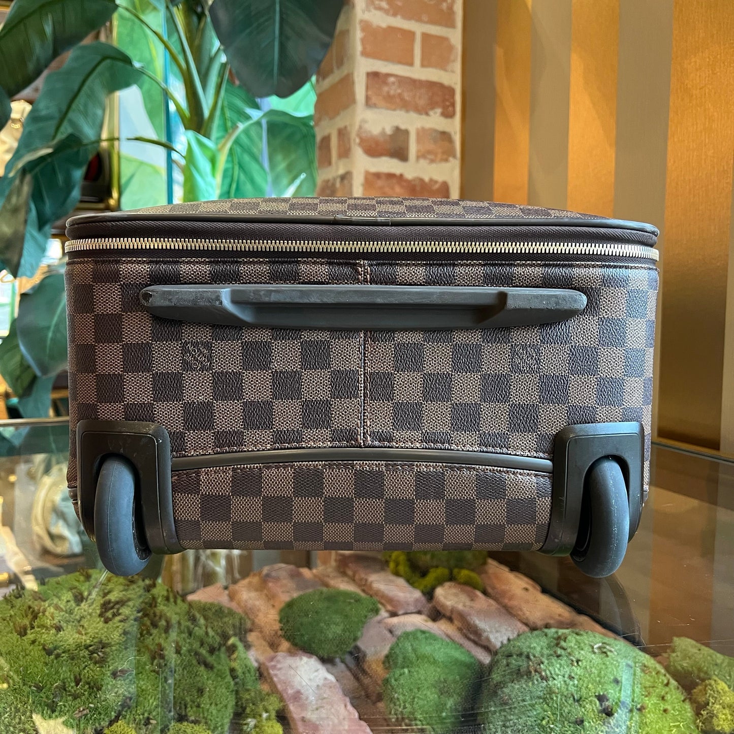 LOUIS VUITTON  Pegase 50 Damier Ebene Canvas Suitcase