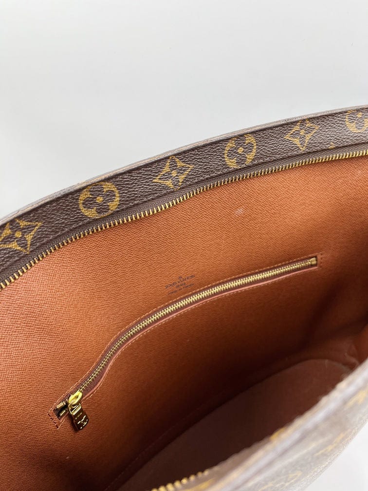Louis Vuitton Babylone Tote Bag