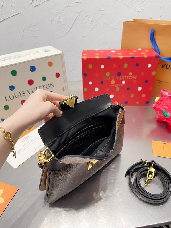 Alice bags - Louis Vuittons  - 14949
