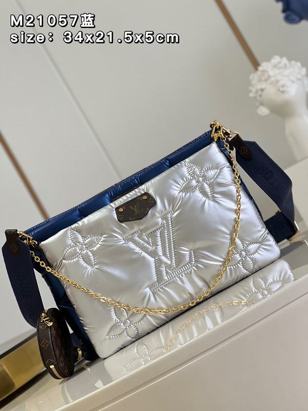 Alice Bags- Louis Vuittons  - 16095