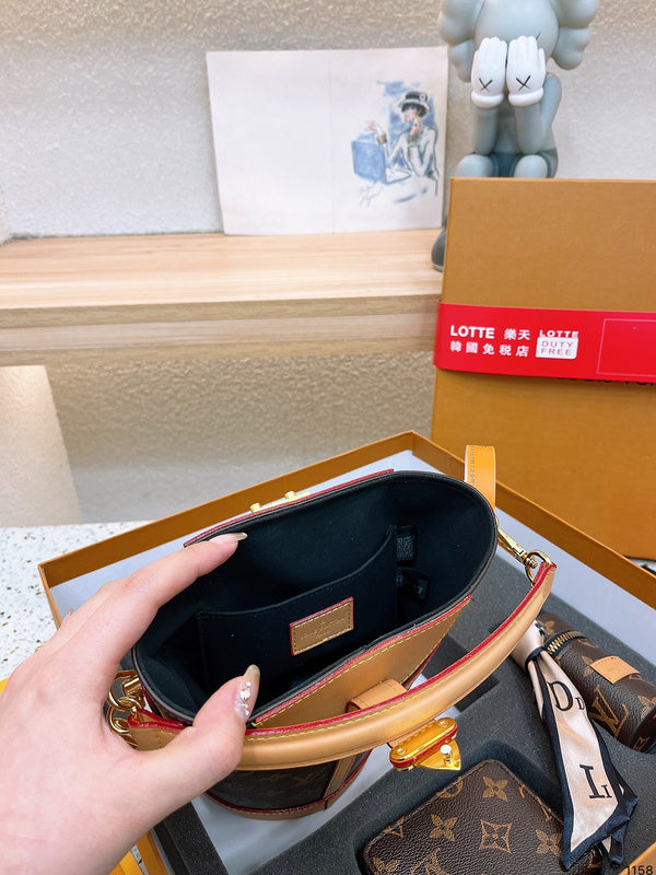 Alice bags - Louis Vuittons  - 15104