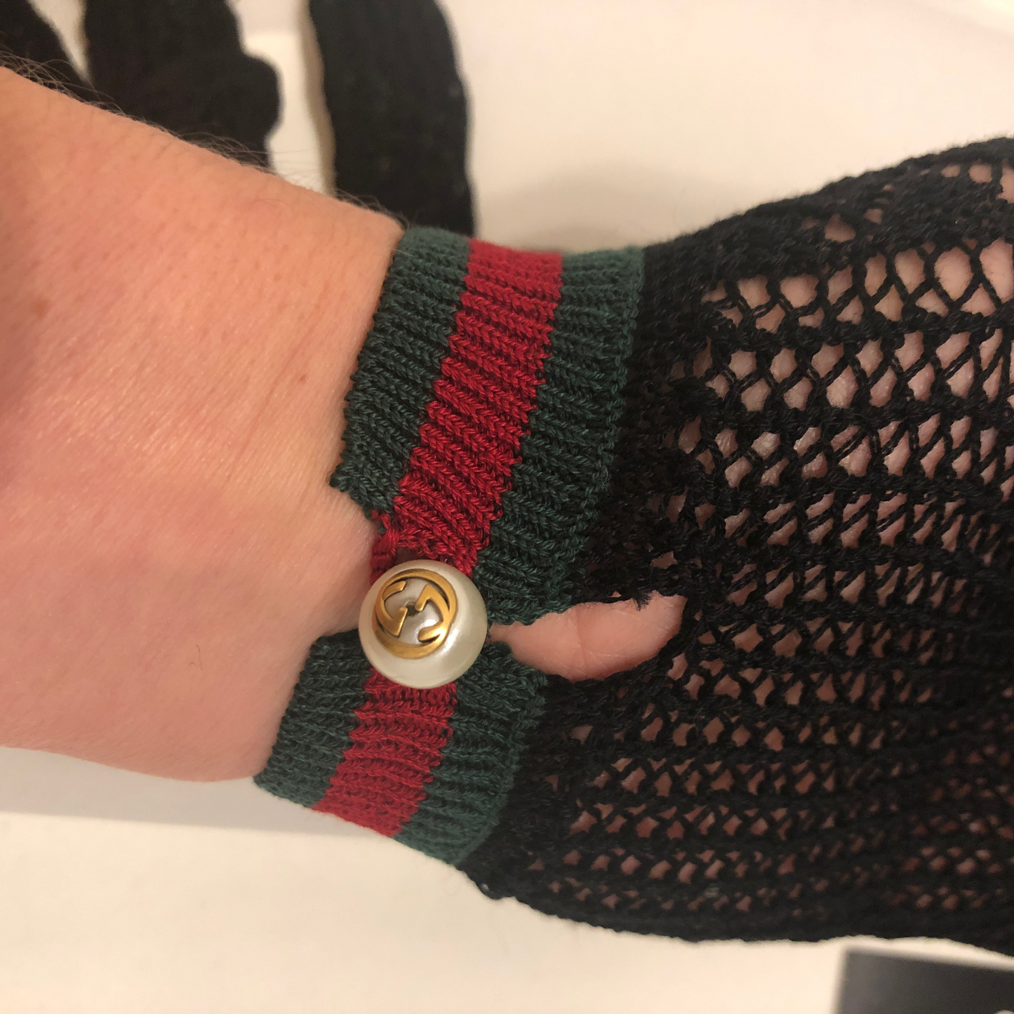 Gucci Web Stripe Crochet Gloves in Black
