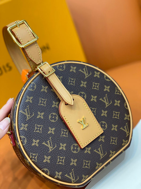 Alice Bags- Louis Vuittons  - 16135