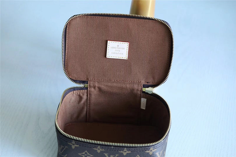Alice bags - Louis Vuittons  - 9204