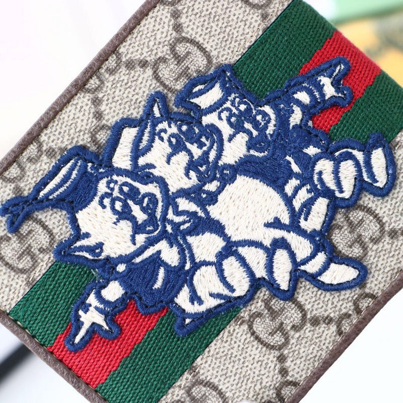 Gucci   Luxury Bags  852