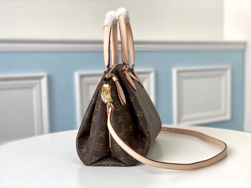 Alice Bags- Louis Vuittons  - 16495
