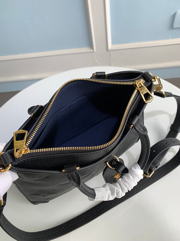 Alice bags - Louis Vuittons  - 15407