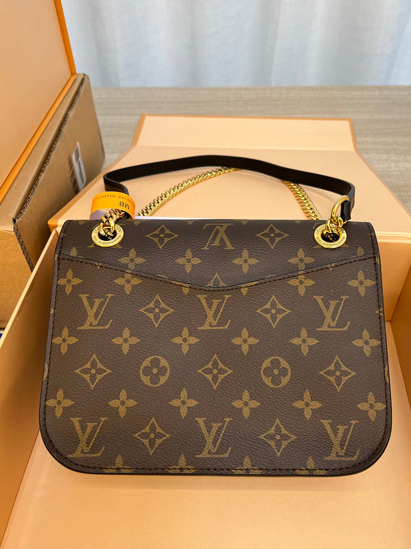 Alice bags- Louis Vuittons  - 16782
