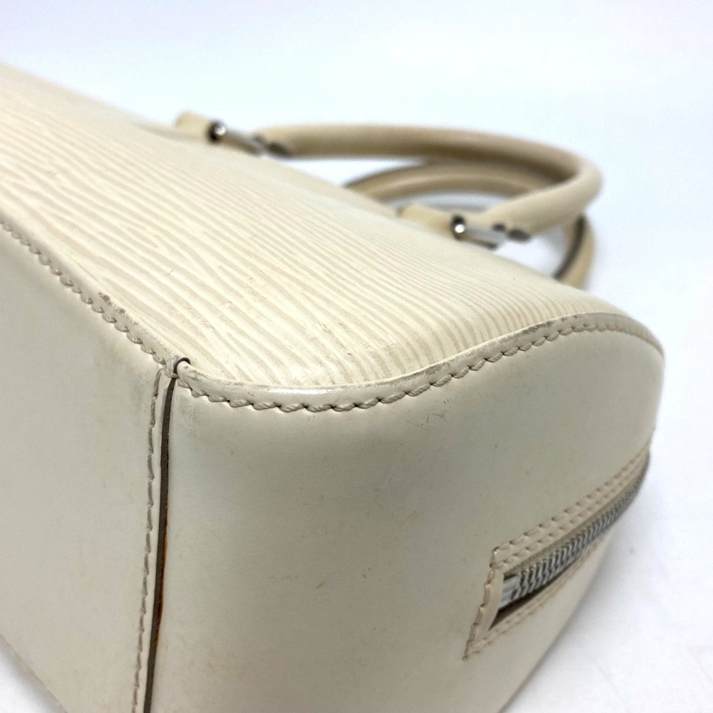 Louis Vuitton  Leather Handbag