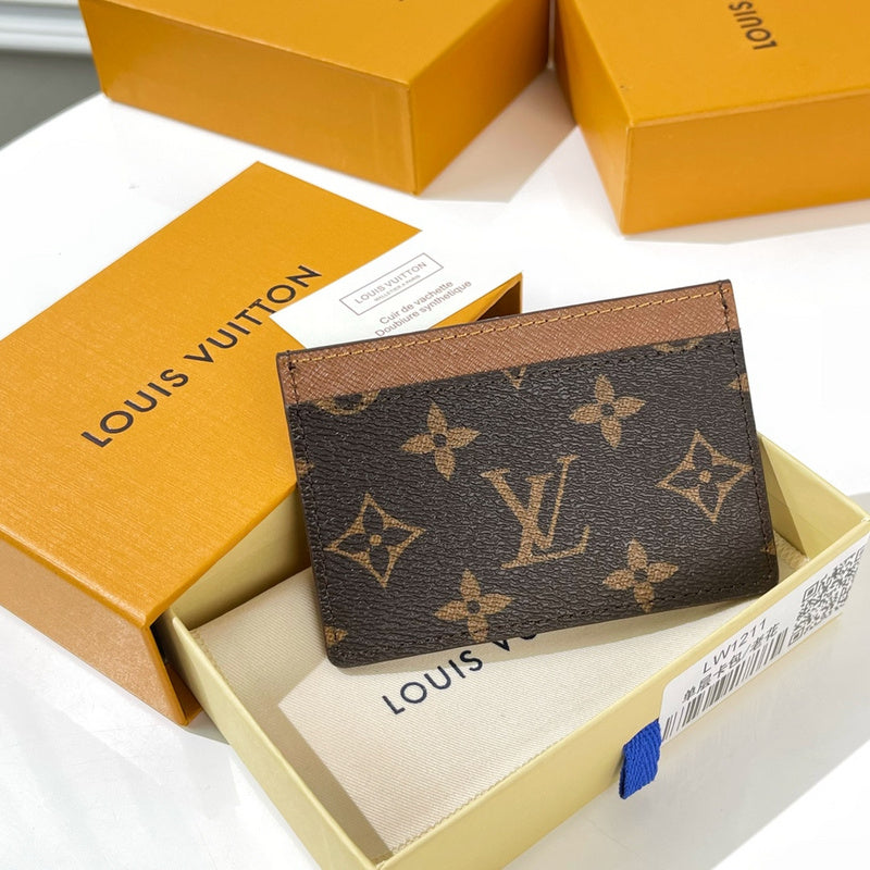 Alice Bags- Louis Vuittons  - 16293