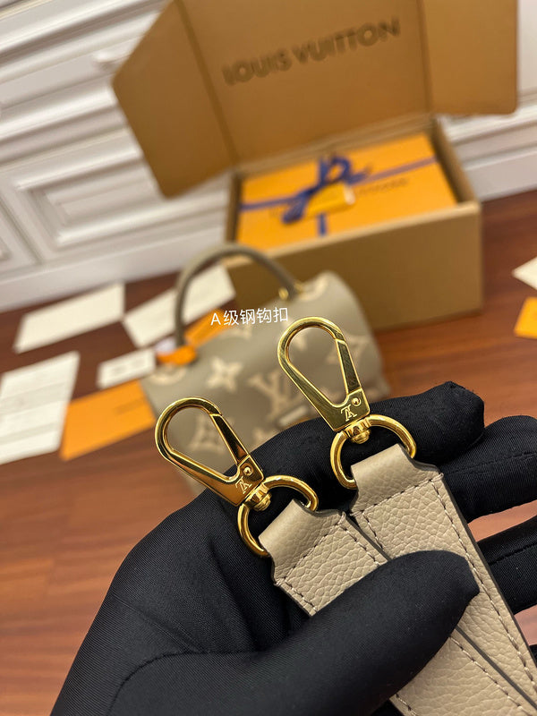 Alice Bags- Louis Vuittons  - 16409