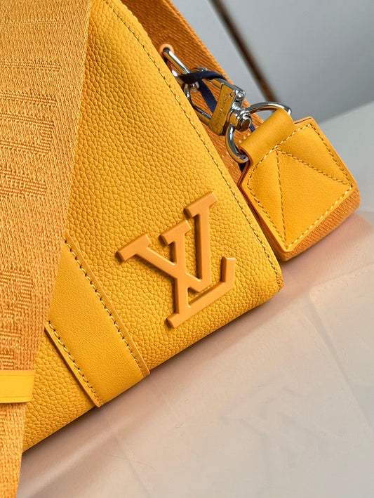 Alice Bags- Louis Vuittons  - 16131