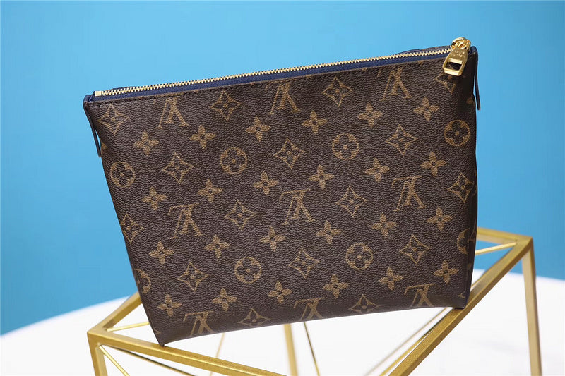 Alice bags - Louis Vuittons  - 8000