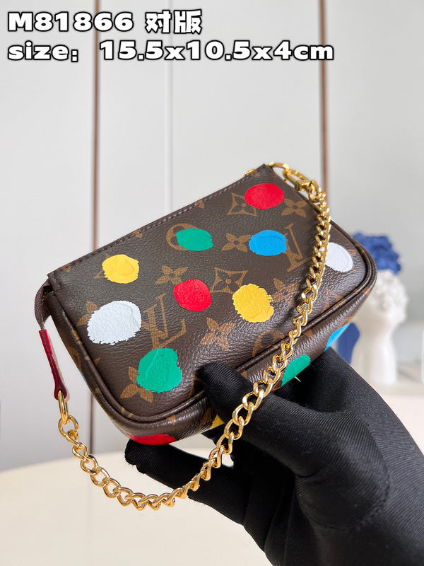 Alice bags - Louis Vuittons  - 15705