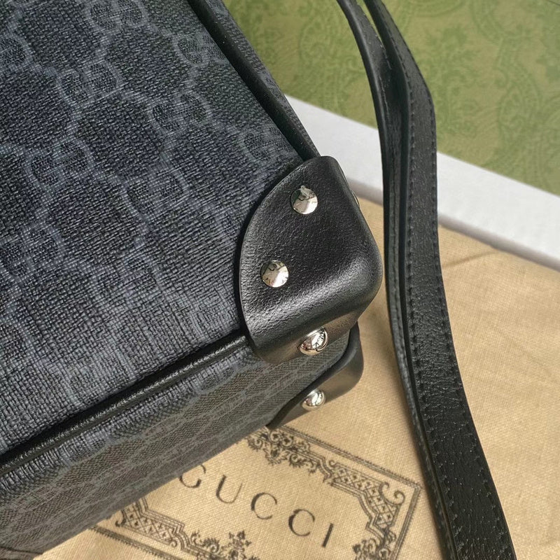Gucci   Luxury Bags  992