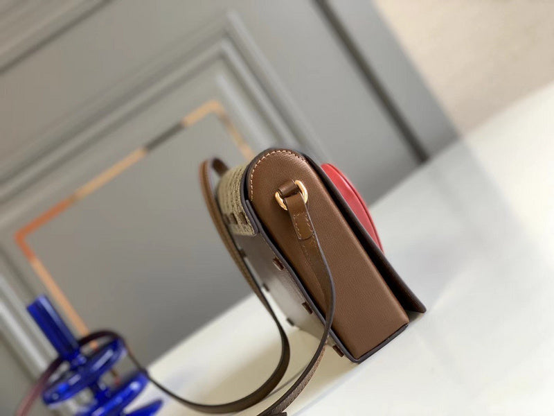 Gucci   Luxury Bags  965