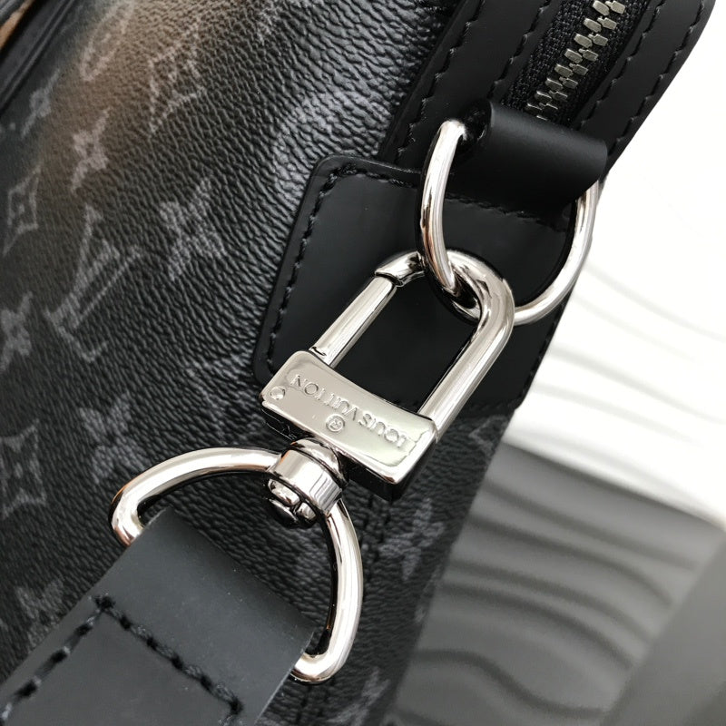 Alice Bags- Louis Vuittons  - 16557