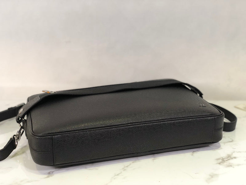 Alice Bags- Louis Vuittons  - 16011