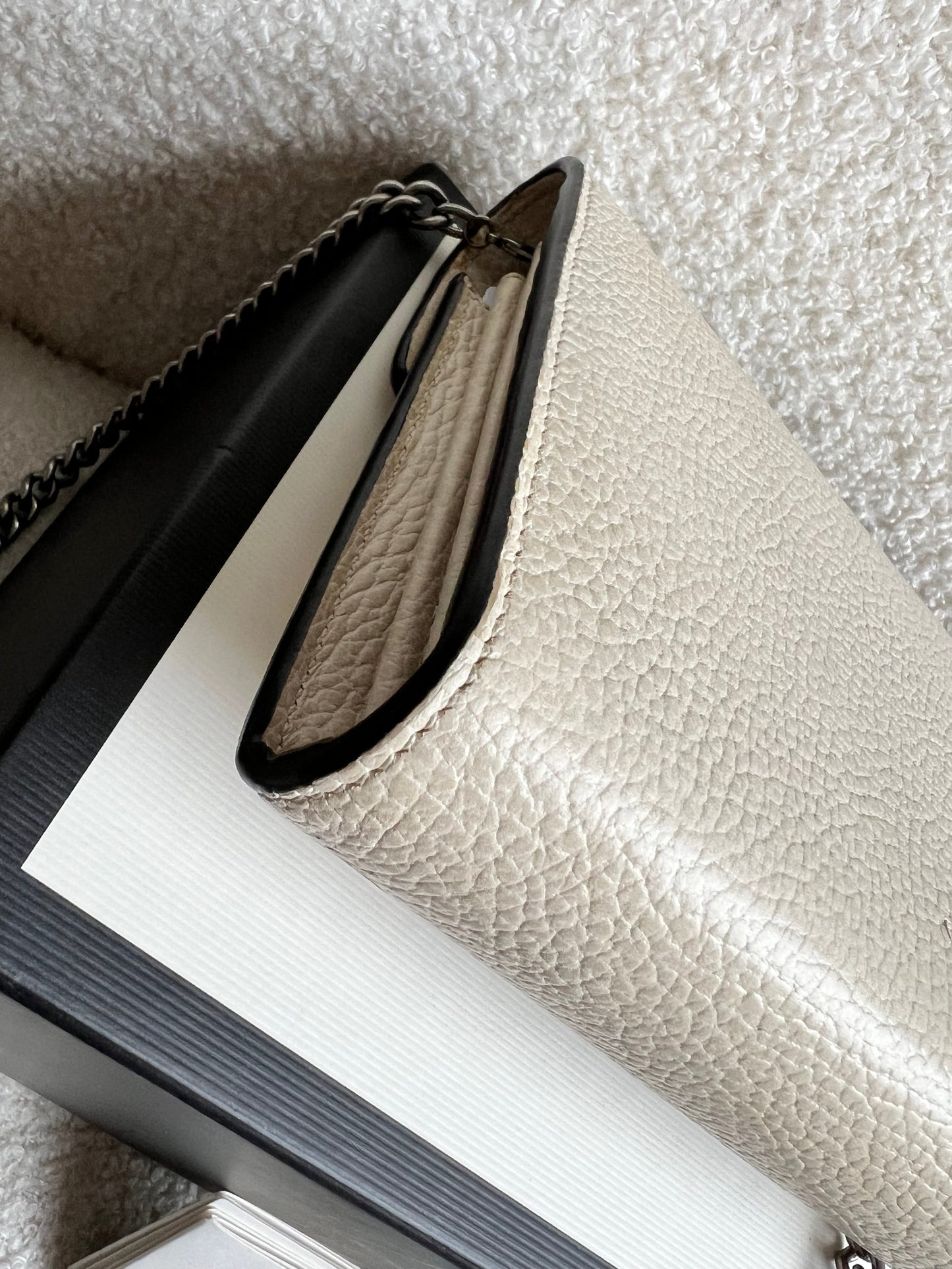 Gucci Dionysus White Mini Chain Bag (RRP £1340)