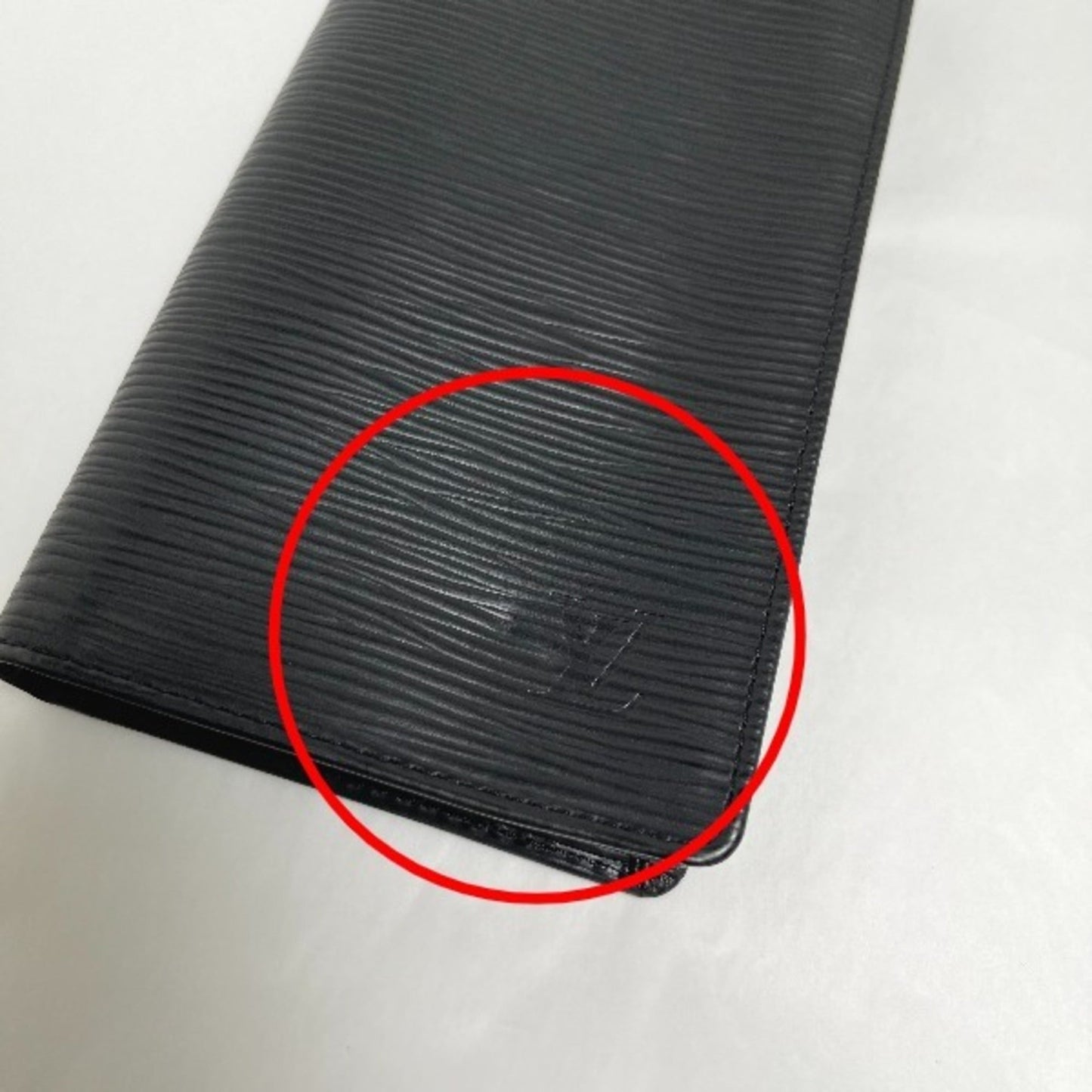 LOUIS VUITTON Brazza Wallet