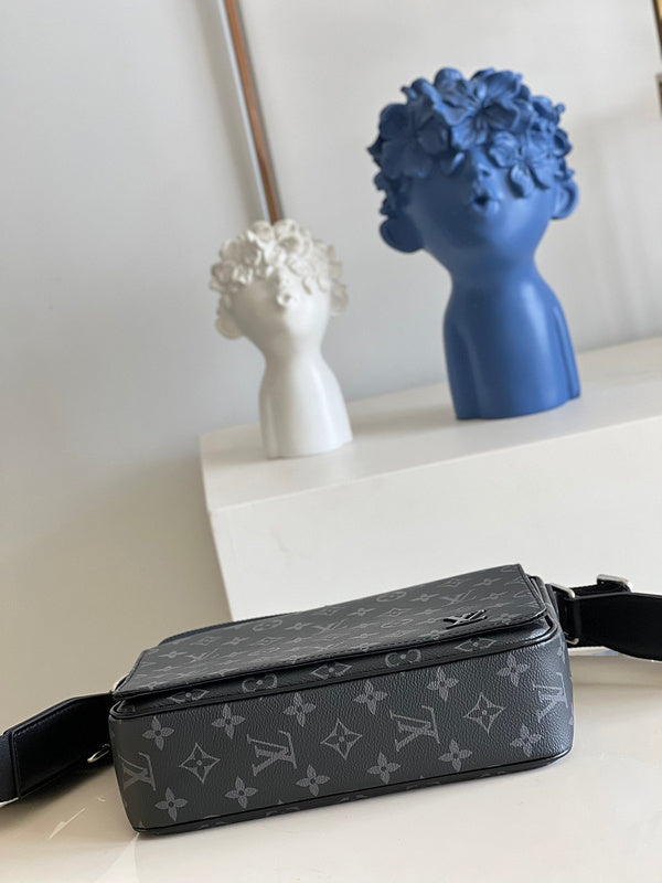 Alice Bags- Louis Vuittons  - 16349