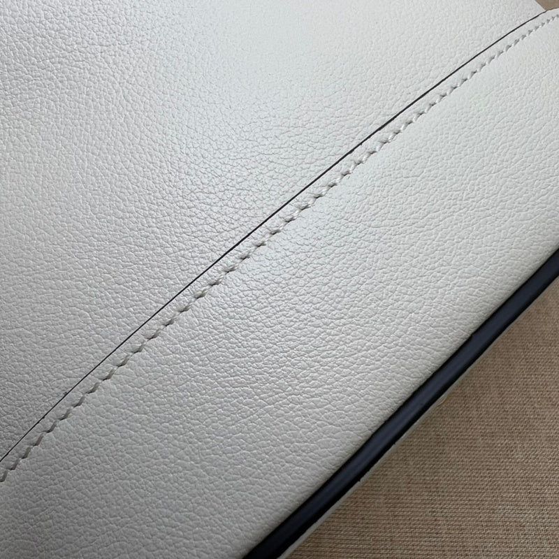 Gucci  Luxury -  Bags - 591