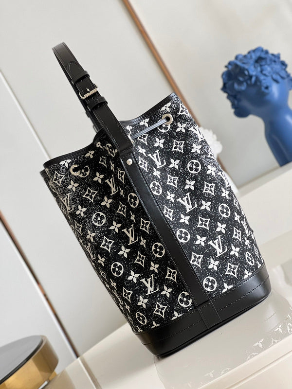 Alice Bags- Louis Vuittons  - 16463
