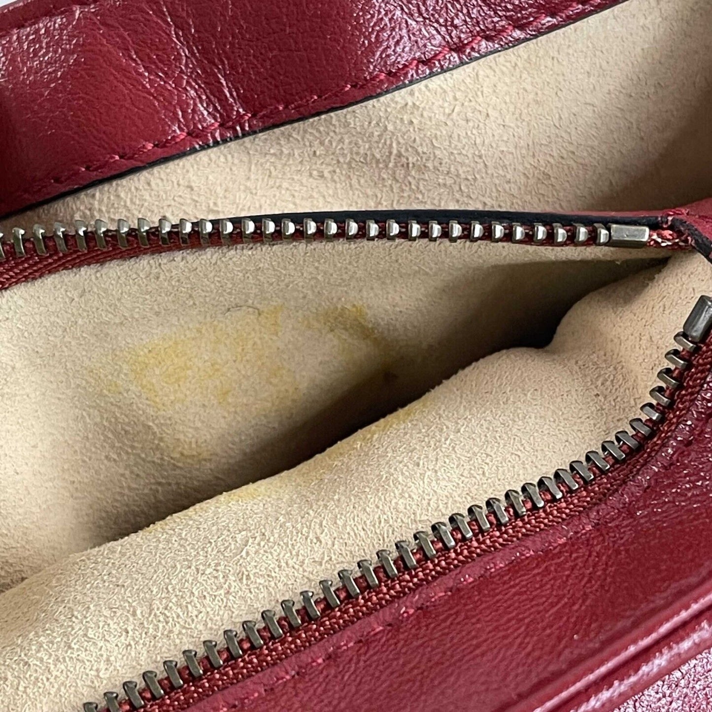 GUCCI GG Marmont Flap Diagonal Quilted Leather Small