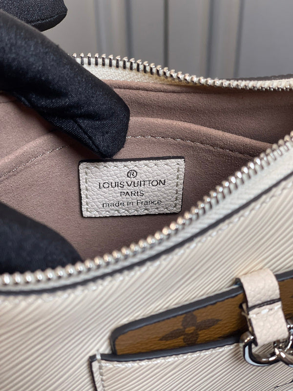 Alice Bags- Louis Vuittons  - 15852